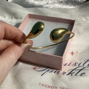 🍍 •Gold Teardrop Open Cuff Modern Minimalist Adjustable Bracelet –
